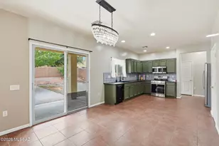 835 W Vuelta Granadina, Sahuarita, AZ 85629 - Photo 6
