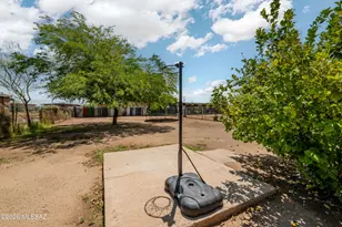1506 N Hualpai Rd, Tucson, AZ 85745 - Photo 30