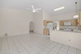 8001 S Carbury Way, Tucson, AZ 85747 - Photo 14