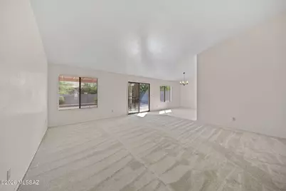 8001 S Carbury Way, Tucson, AZ 85747 - Photo 4