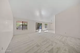 8001 S Carbury Way, Tucson, AZ 85747 - Photo 4