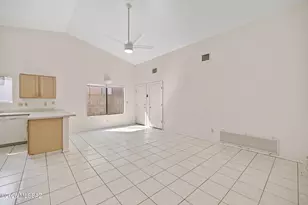 8001 S Carbury Way, Tucson, AZ 85747 - Photo 16
