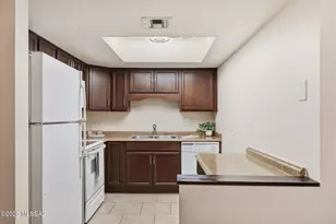 8263 N Oracle Rd, Tucson, AZ 85704 - Photo 14