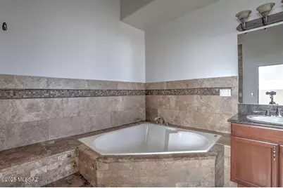 6241 N Panorama Drive, Tucson, AZ 85743 - Photo 36