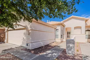 38916 S Carefree Dr, Saddlebrooke, AZ 85739 - Photo 2