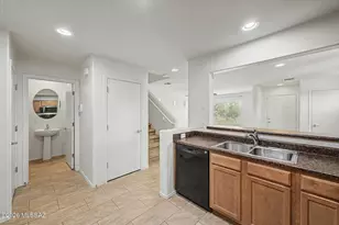 10675 E Singing Canyon Dr, Tucson, AZ 85747 - Photo 16