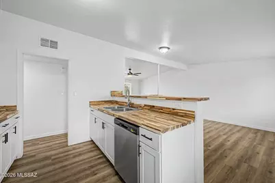 1734 S Avenida Regulo, Tucson, AZ 85710 - Photo 14