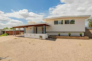 8249 E 19th St, Tucson, AZ 85710 - Photo 2