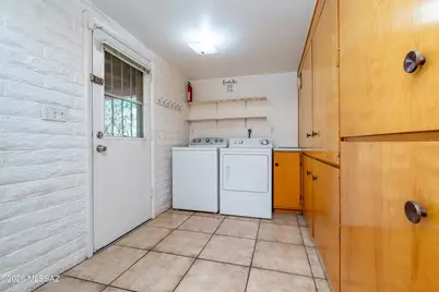 8249 E 19th Street, Tucson, AZ 85710 - Photo 14