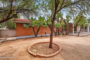 7449 E Eli Dr, Tucson, AZ 85710 - Photo 38