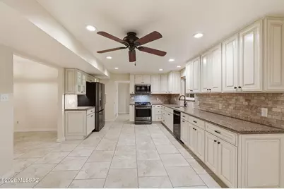 3520 N Calle Vistosa, Tucson, AZ 85750 - Photo 4