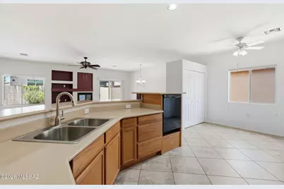 103 E Calle Del Capullo, Green Valley, AZ 85614 - Photo 16