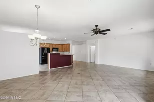 103 E Calle del Capullo, Green Valley, AZ 85614 - Photo 10