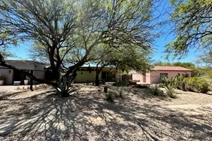 2420 East 5th Street, Tucson, AZ 85719 - Photo 1