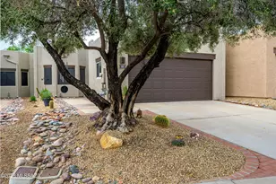 597 W Union Bell Dr, Green Valley, AZ 85614 - Photo 6