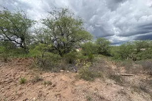 1327 N Ridgeline Dr, Nogales, AZ 85621 - Photo 1