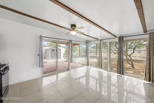 9571 E 33rd St, Tucson, AZ 85748 - Photo 8