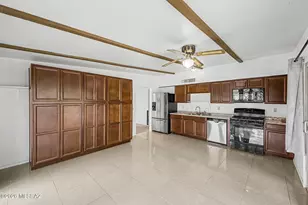 9571 E 33rd St, Tucson, AZ 85748 - Photo 12
