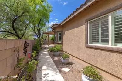3884 E Gwynns Run Place, Tucson, AZ 85739 - Photo 18