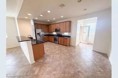 11339 E Glowing Sunset Drive, Tucson, AZ 85747 - Photo 2