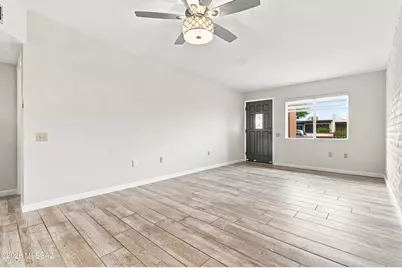 1405 W Camino Tolteca, Green Valley, AZ 85622 - Photo 14