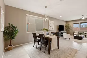 12163 W Charismatic Dr, Marana, AZ 85653 - Photo 8