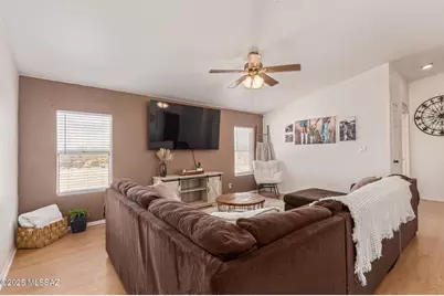 15671 W Yellow Horse Road, Tucson, AZ 85736 - Photo 4