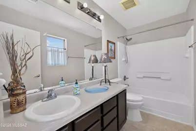9479 E Topout Peak Place, Tucson, AZ 85710 - Photo 10