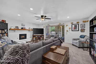 9042 E 5th Street, Tucson, AZ 85710 - Photo 6