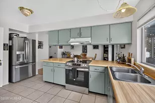 9042 East 5th Street, Tucson, AZ 85710 - Photo 10