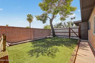 2131 S Deer Trail Circle, Tucson, AZ 85710 - Photo 34