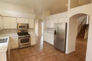 71 E Windhill Dr, Tucson, AZ 85737 - Photo 2