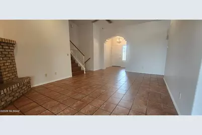 71 E Windhill Drive, Tucson, AZ 85737 - Photo 6