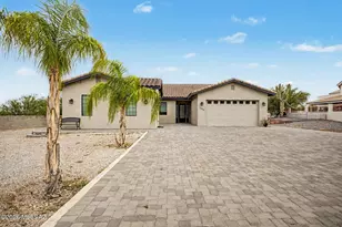 1504 N Plaza De Lirios, Tucson, AZ 85745 - Photo 2