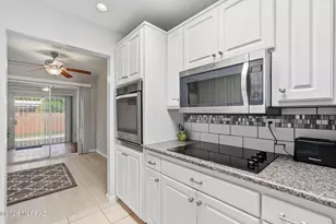 2423 N Sonoita Pl, Tucson, AZ 85712 - Photo 16