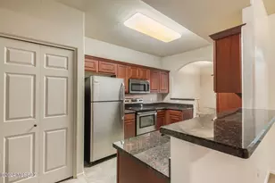 2550 E River Rd, Tucson, AZ 85718 - Photo 12