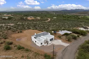 1557 Pinguinos Ct, Rio Rico, AZ 85648 - Photo 4