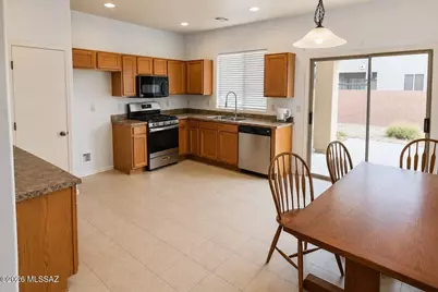 903 E Autumn Harvest Place, Sahuarita, AZ 85629 - Photo 2