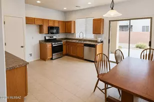 903 E Autumn Harvest Pl, Sahuarita, AZ 85629 - Photo 2