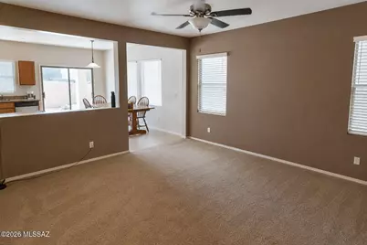 903 E Autumn Harvest Place, Sahuarita, AZ 85629 - Photo 4