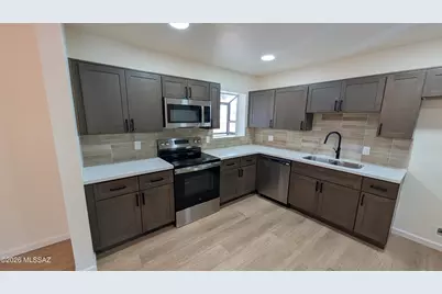 4926 E Timrod Street, Tucson, AZ 85711 - Photo 2