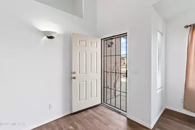 8806 E Mountain Spring Drive, Tucson, AZ 85747 - Photo 2