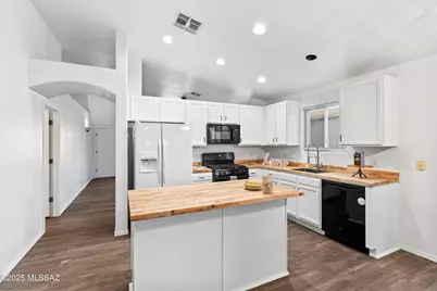 8806 E Mountain Spring Drive, Tucson, AZ 85747 - Photo 8