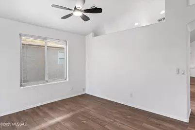 8806 E Mountain Spring Drive, Tucson, AZ 85747 - Photo 6