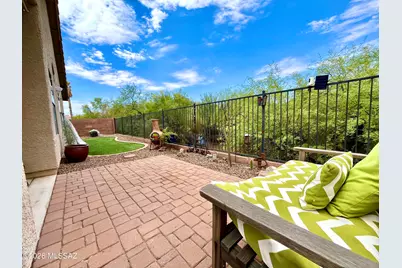 8869 N Misty Brook Drive, Tucson, AZ 85743 - Photo 10