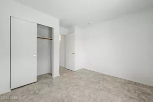 2141 S St Suzanne Dr, Tucson, AZ 85713 - Photo 22