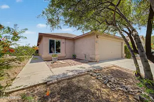 2141 S St Suzanne Dr, Tucson, AZ 85713 - Photo 2