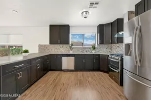 3904 W Rock Basin Ln, Tucson, AZ 85745 - Photo 6