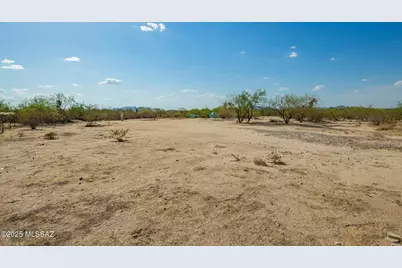 16081 W Quinlin Trail, Tucson, AZ 85735 - Photo 2