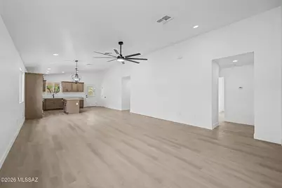 2017 W Cholla Vista Drive, Tucson, AZ 85704 - Photo 8